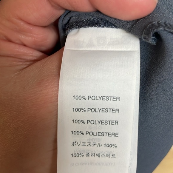 J. Crew size 00 Gray V-Neck Sleeveless Silk Lightweight Relaxed Fit Blouse Top - Picture 5 of 7